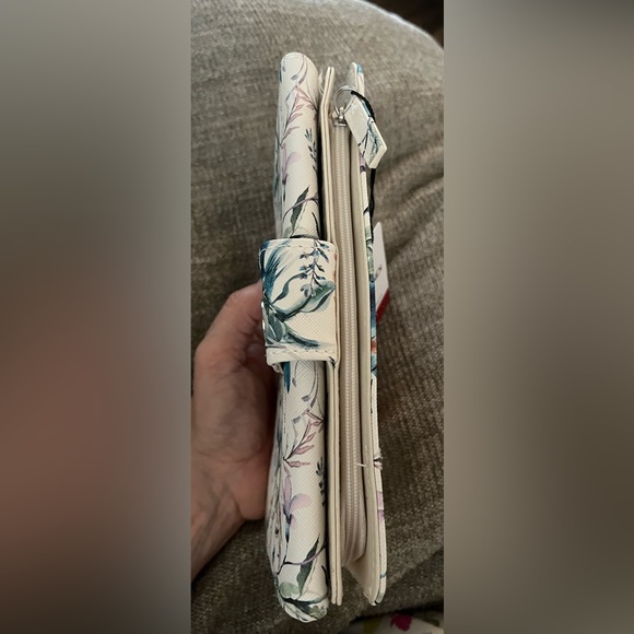 NWT Mundi wallet - Picture 5 of 12